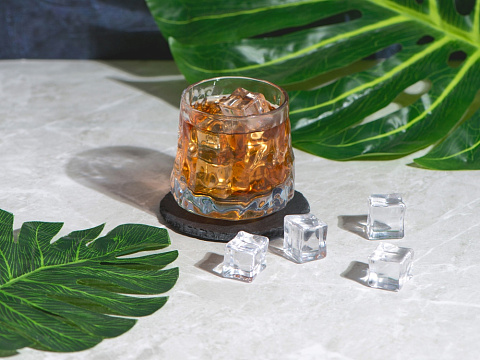 Вращающийся бокал для виски на сланцевом костере Bromo - рис 3.