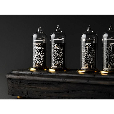 Газоразрядные ламповые часы из мореного дуба - рис 2.